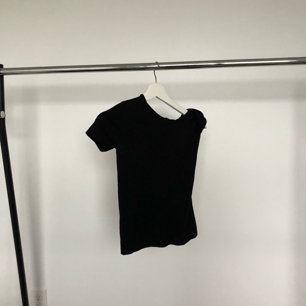 Basic black - Picture 2 of 2